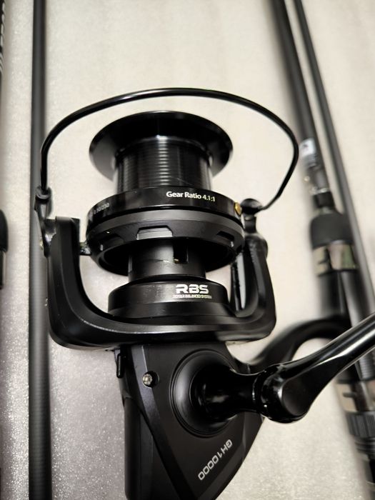 SET 4 Lansete ULTEGRA XT CARP 3.90m,2 tronsoane + 4 Mulinete GH 10000