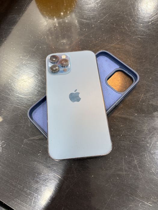iPhone 12 Pro Max 128GB — в отличном состоянии