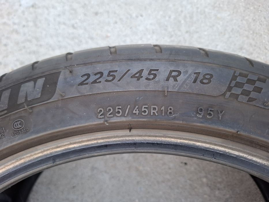 Doua anvelope vara Michelin Pilot Sport 4 ZP, RunFlat, 225/45/R18