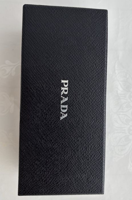 Солнцезащитные очки Prada оригинал