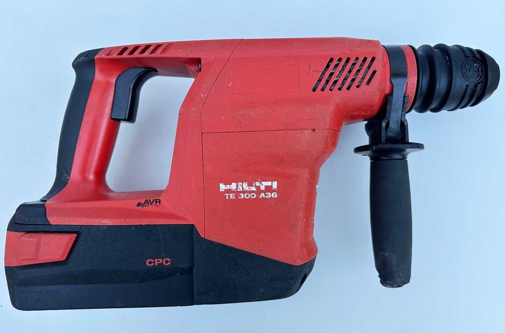 Hilti TE 300-A36 - Акумулаторен къртач 2x36V 5.2Ah перфектен!