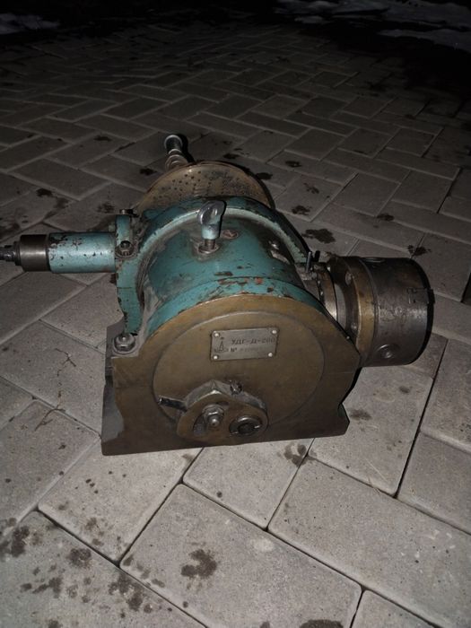 Делительная головка УДГ-Д-200