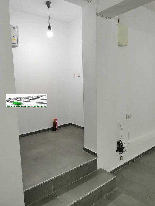 Дава се под наем Магазин в Пловдив, Младежки Хълм - 119 кв.м за 498.27 € - Снимка #3