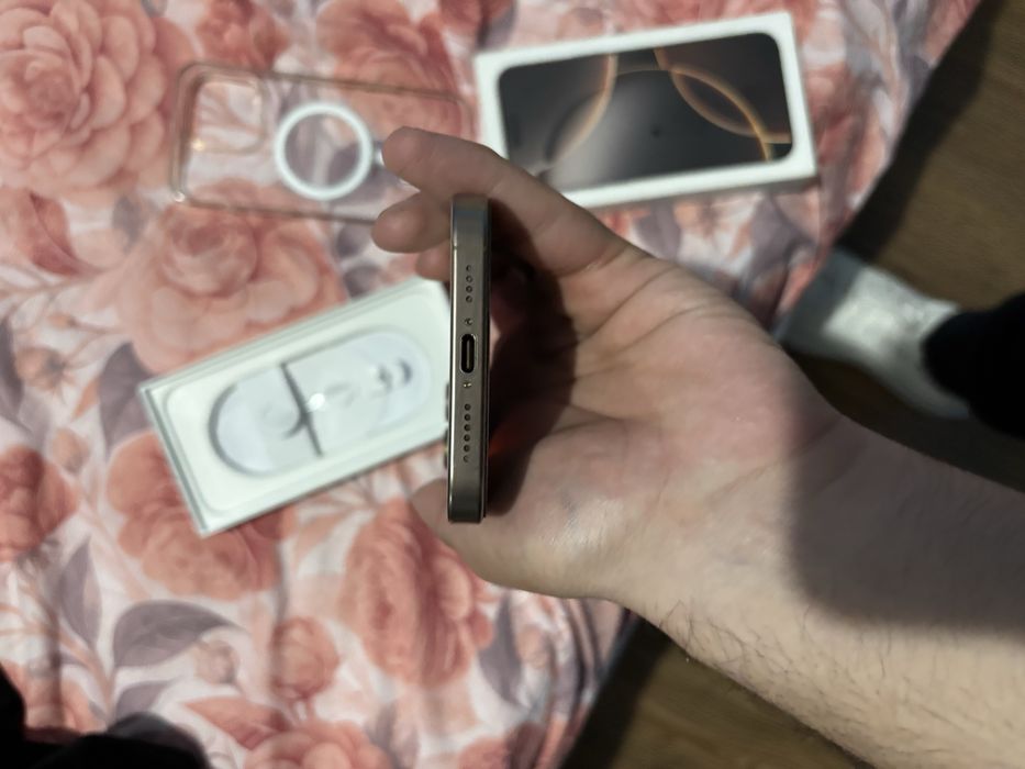 Iphone 16 pro max desert titanium 3700lei