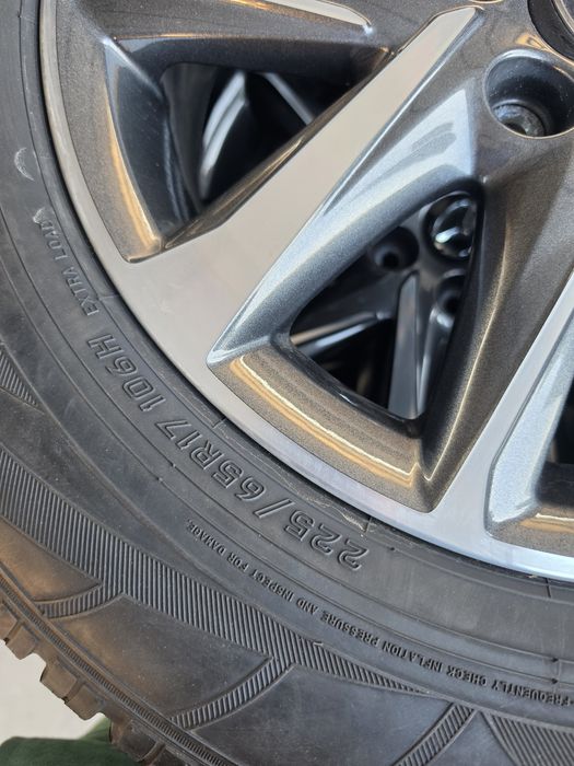 4 Броя 225/65/17 Falken 2x6,5mm 2x5,5mm