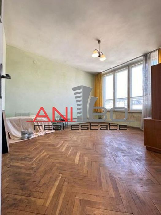 Продава се Тристаен апартамент в Варна, ВИНС - 120 кв.м за 2084 €/кв.м - Снимка #3