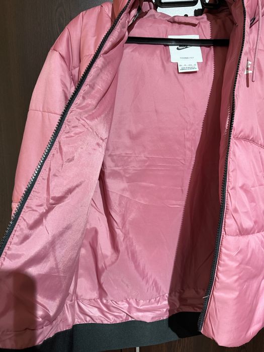 Дамско зимно яке Nike Therma Fit