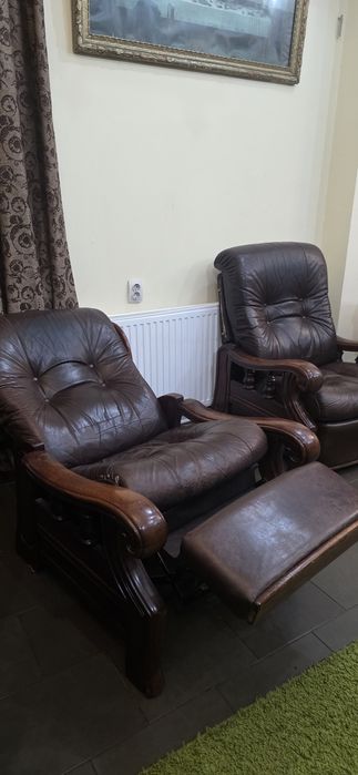 Vând mobilă nobiliara adusă de la un castel din Germania