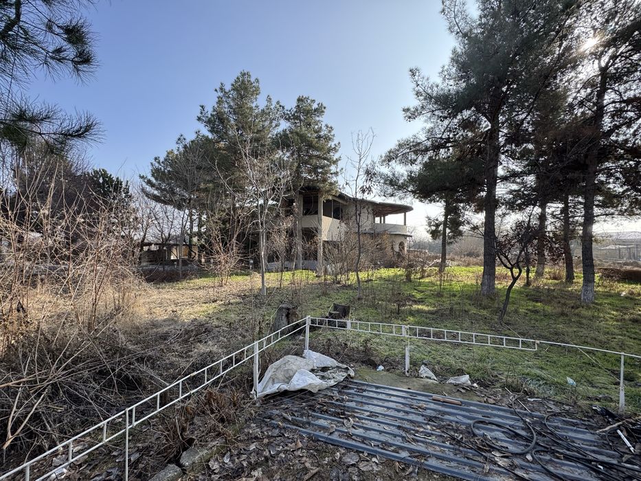 Дом 6км.от Ташкент20сот.ГЭС Кадырья(подходит под санаторий или клинику