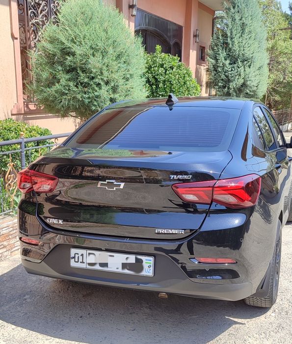 Onix Premier 2 2023 birinchi chiqganlaridan kraska toza yurgani halol.