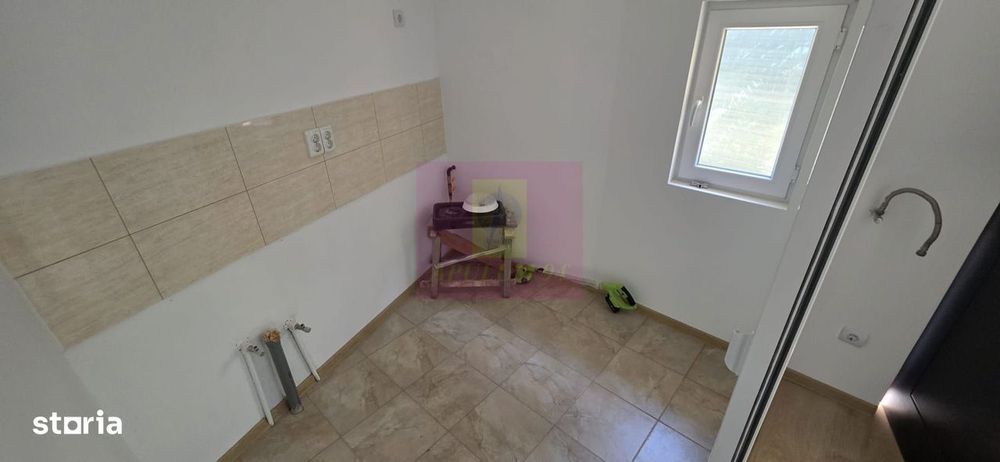 Casa cu 2 camere de vanzare in Campina