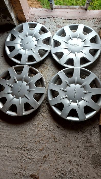 Vând capace originale Dacia Logan