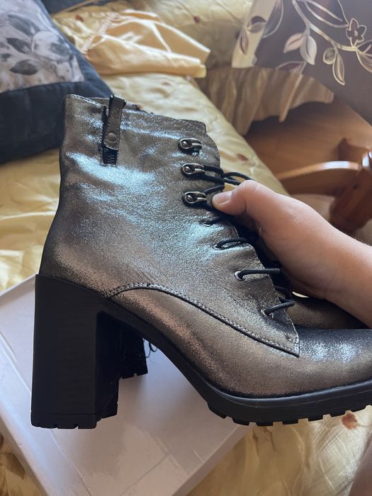 *ЧИСТО НОВИ* Дамски Боти ТОК