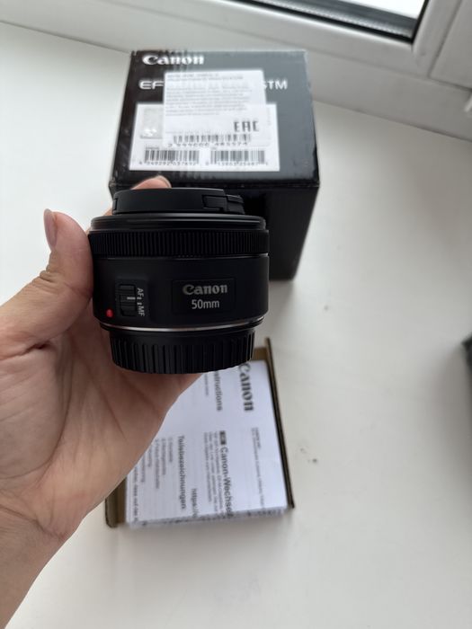 Canon объектив EF 50mm/ 1.8STM