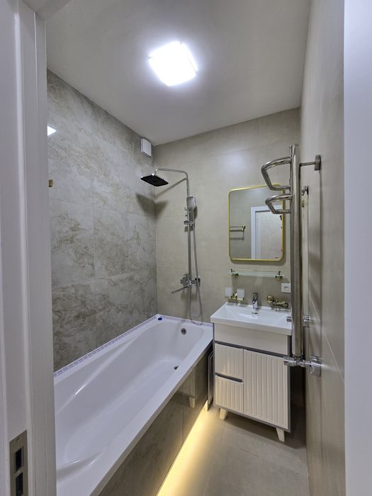 Продаётся 3х комнатная квартира Феруза, Эко базар