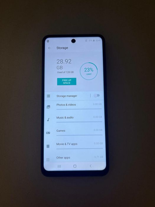 Telefon mobil M70