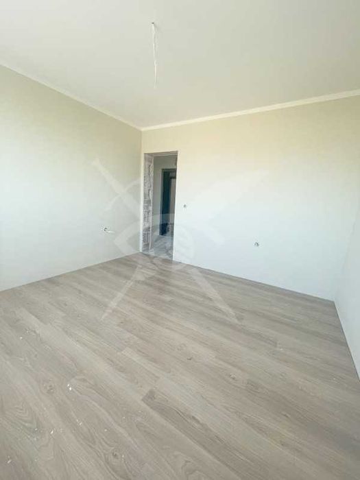 Продава се Двустаен апартамент в Поморие - 74 кв.м за 1300 €/кв.м - Снимка #4