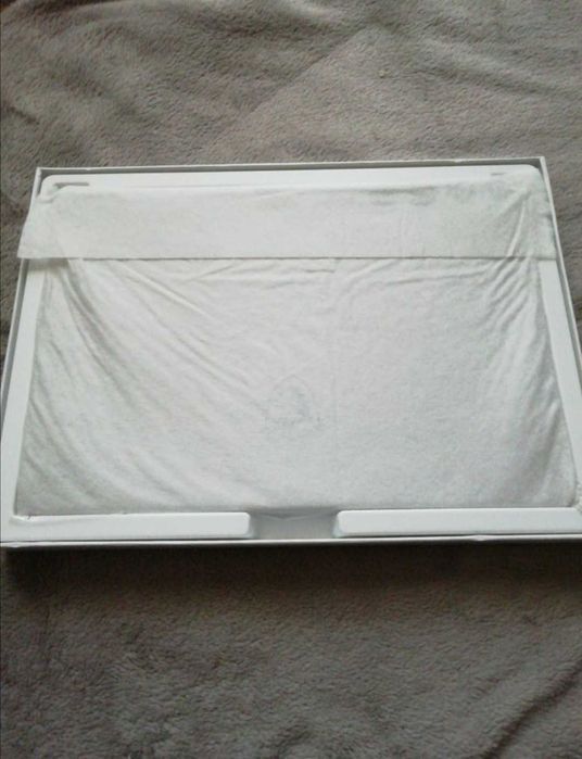 MSI Modern 14" i5 10210U 8GB RAM 512Gb SSD NOU