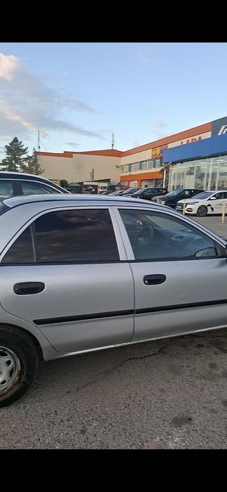 Митсубиси каризма