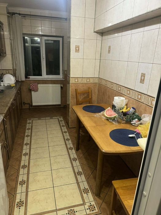 Caut coleg de apartament