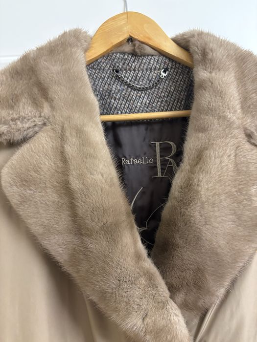 Продам куртку Rafaello