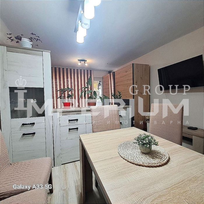 Тристаен обзаведен апартамент под наем в района на жк. Трошево, гр. В