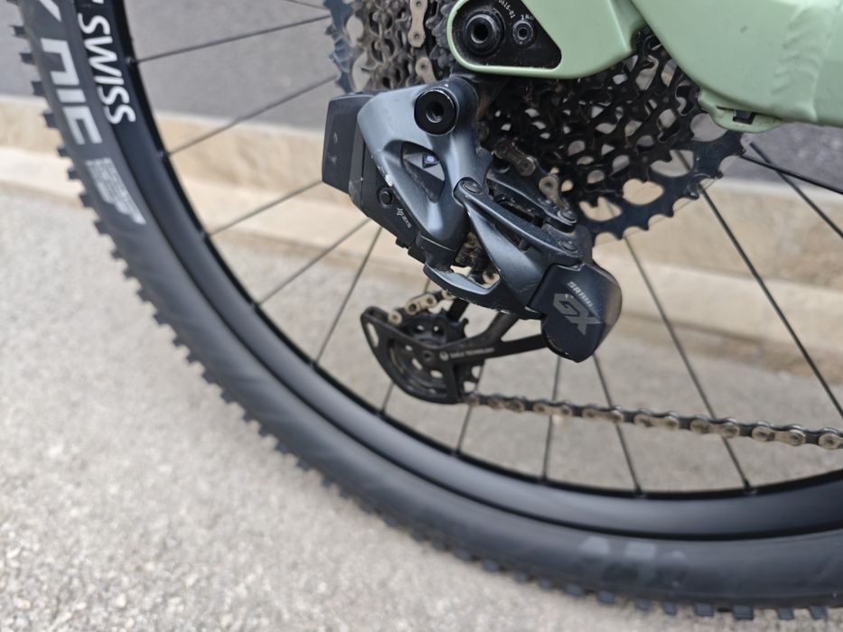 Електрически Алуминиев Велосипед 27.5 Canyon Shimano EP8 630Wh Full Rock Shox  Sram AXS