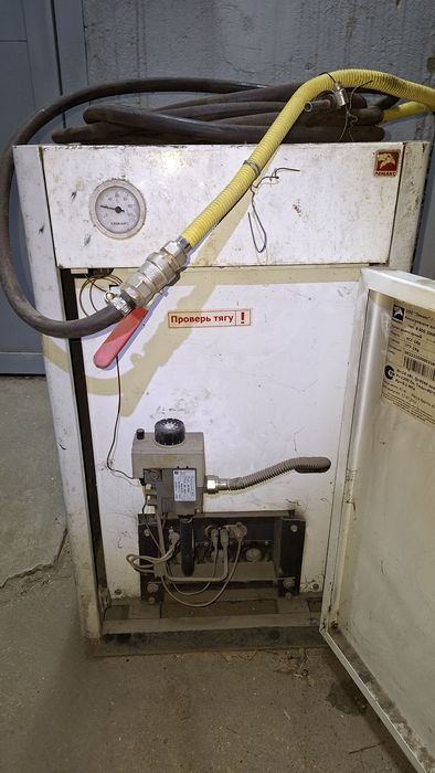 Продам газовый котёл  б/у