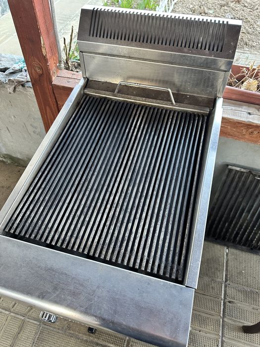 Професионална газова скара Arris Grillvapor