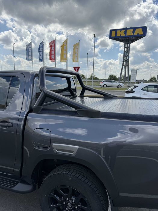 Toyota Hilux Invincible 2.8D 4x4 automat 2022 - impecabil, doar garaj, versiune Germania