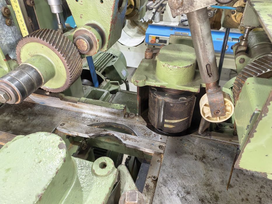 Четиристранка с 5 глави, 180/120мм, обслужена напълно