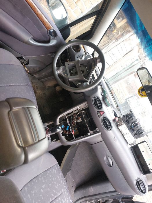 За части Mercedes A160