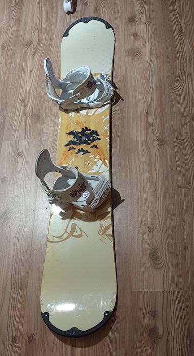 Placa snowboard NITRO Mystique Collection MMVIII 152, legături Cygnus