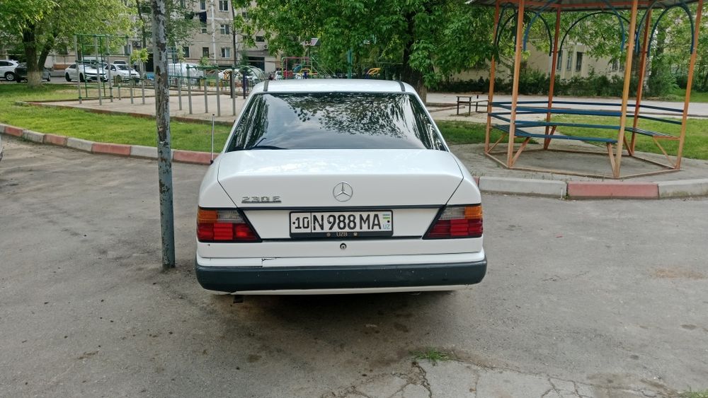 Мерседес W124 Е230
