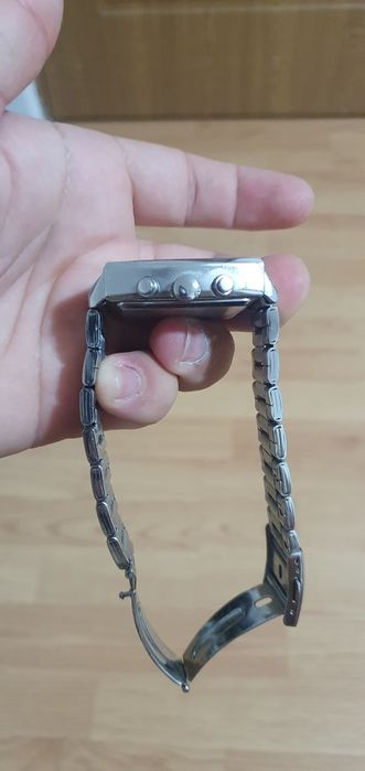 Ceas Lorus de vanzare