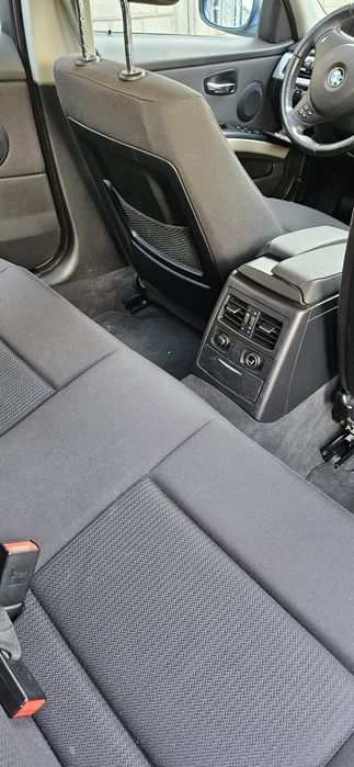 Vând Bmw 318d 2008