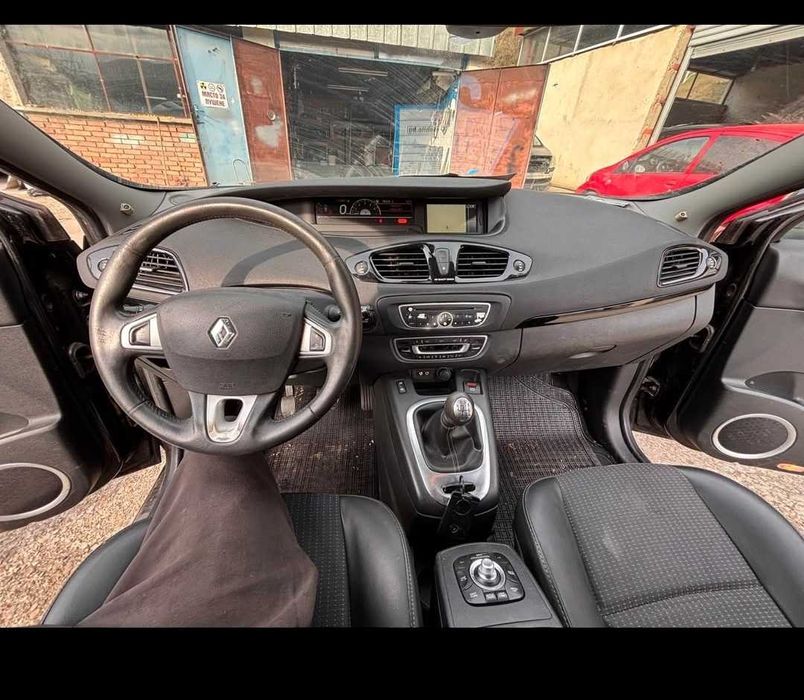 Reno Grand Scenic 1.5dci 2012g