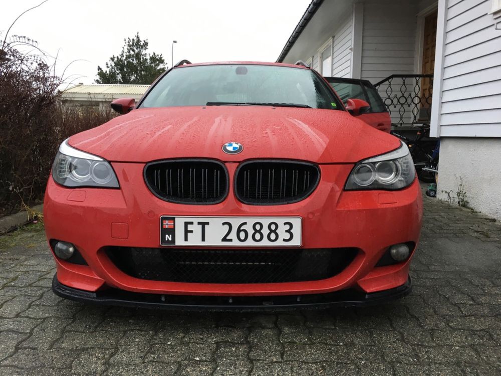 Prelungire lip buza tuning sport bara fata BMW E60 E61 pt bara