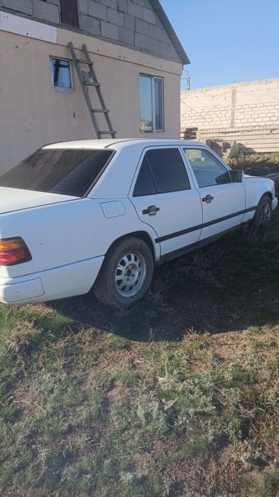 Продам авто мерседес за 650000 тг