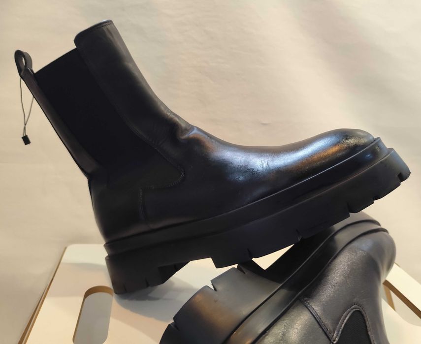 Ghete chelsea 42 plain toe ZARA NOI piele naturala moale