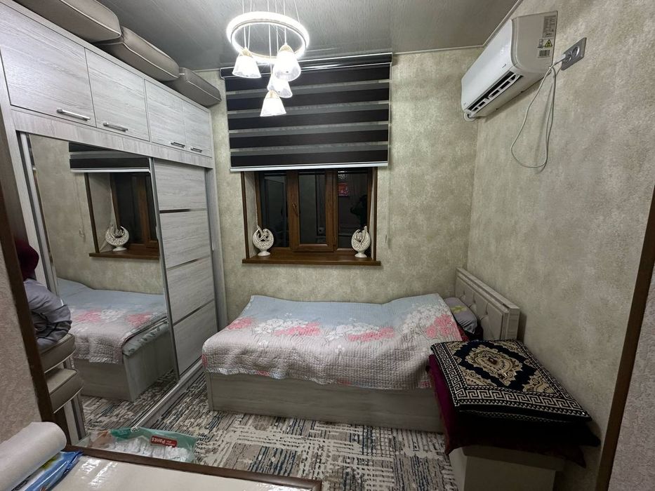 1/1/4 мв.Феруза (Нео маркет) 2*6 балкон 45кв.мт