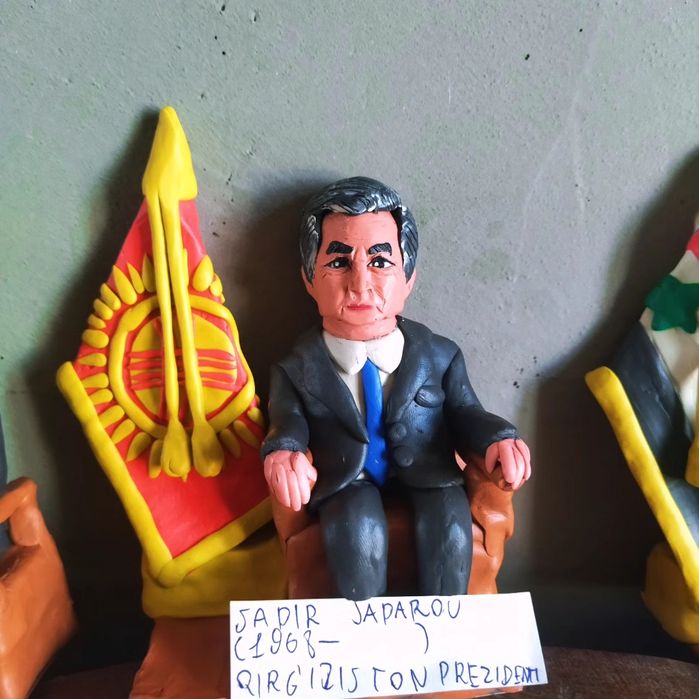 Haykallar Gamma plastillindan 60 gradusgacham erimaydi