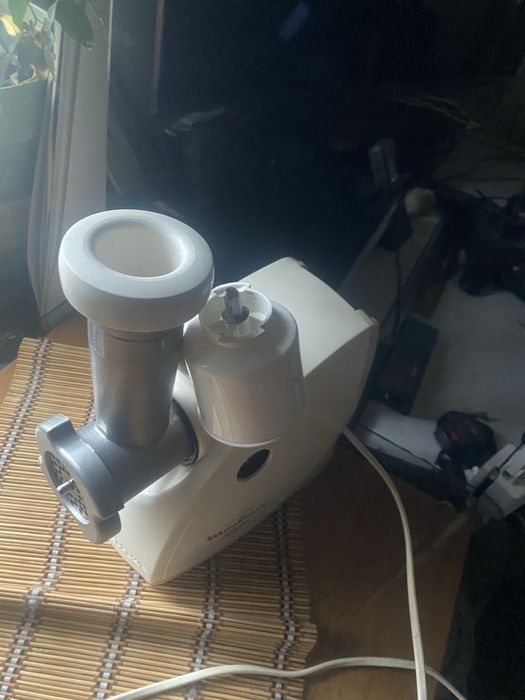 Продам мясорубку Moulinex! Сделано в Франции