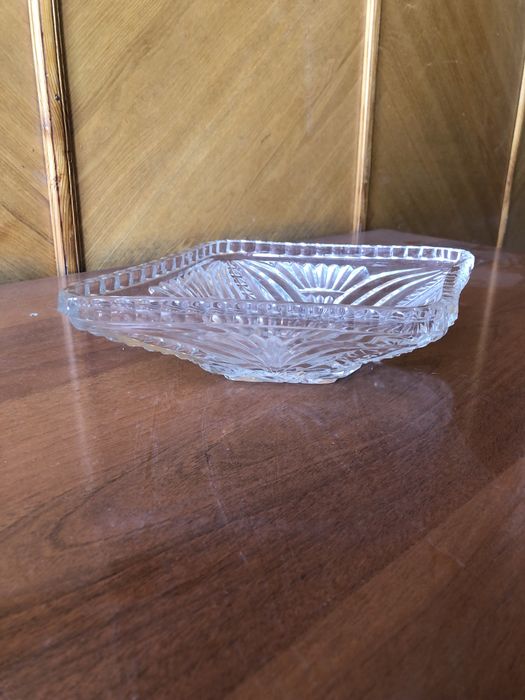 Столовая посуда, хрустальные сервисы стрловые наборы