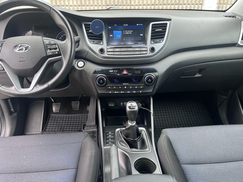 Proprietar vand Hyundai Tucson 2016  1.7 CRDi (116 CP) Echipare X-Possible  Alb Perlat