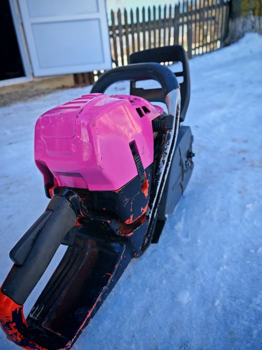 Vând drujbe Sthil 500i și Husqvarna 572