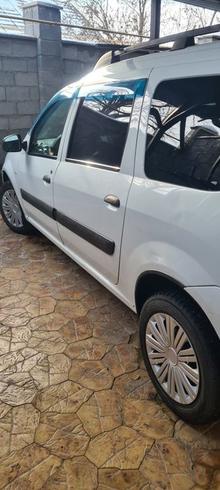 Продам авто ВАЗ Ларгус