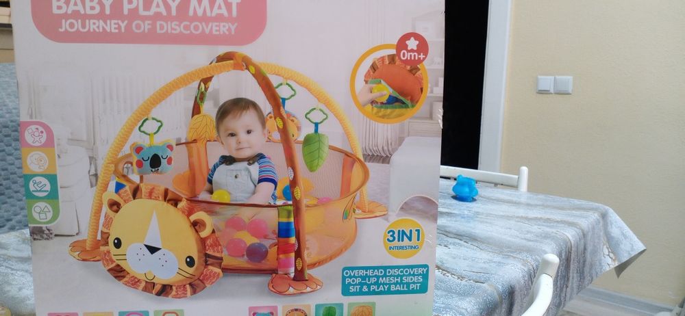 Манеж-коврик для младенца