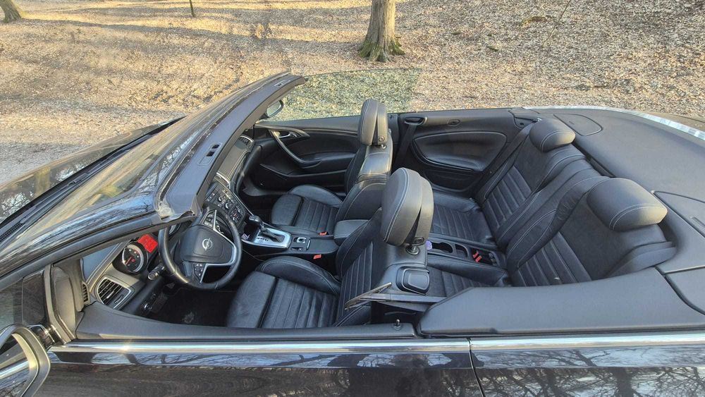 Opel Cascada Cabrio 1.6 Turbo Benzină 170 CP • Automată • Piele • 120.