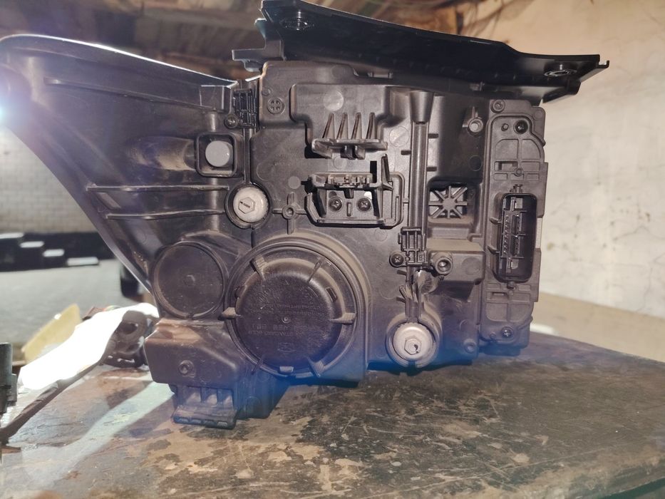 Фара Hyundai santa fe 2025